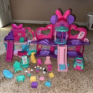 Fisher-Price Minnie Mouse Mall